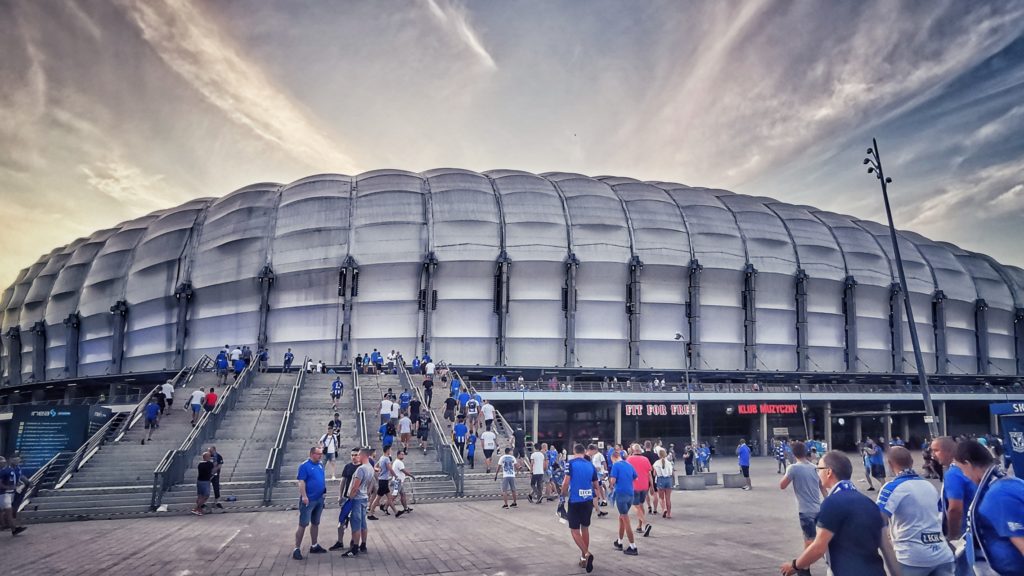 Stadion von Lech Posen bei Dämmerung