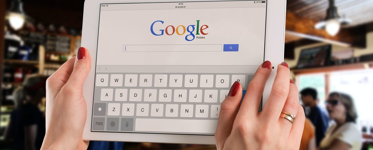 Tablet Google Hands